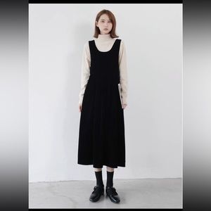 Velvet Black Dress with Bow